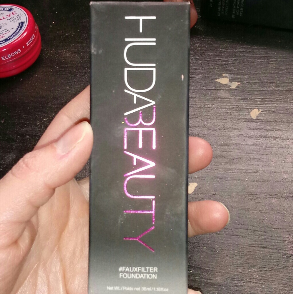 Huda Beauty foundation